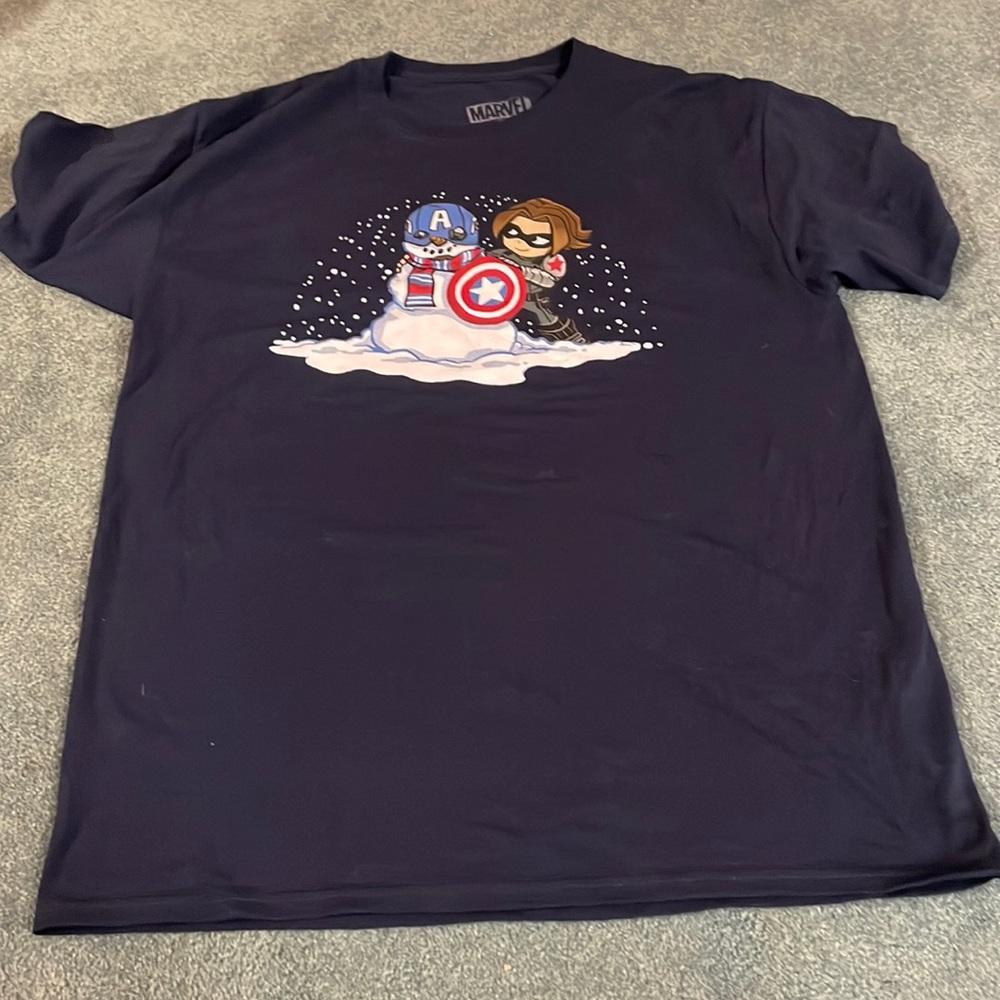Marvel T-shirt, Size L